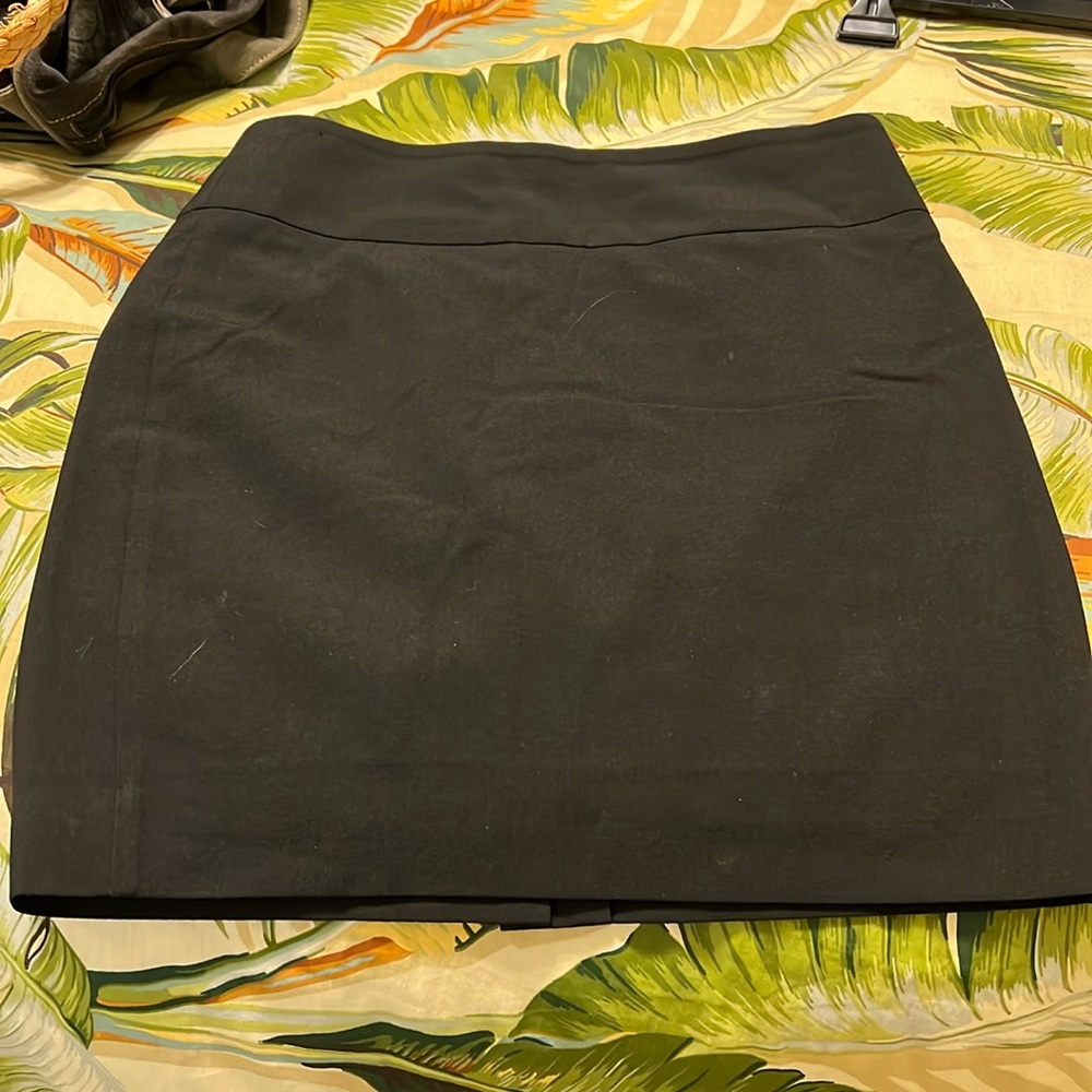 Black pencil skirt